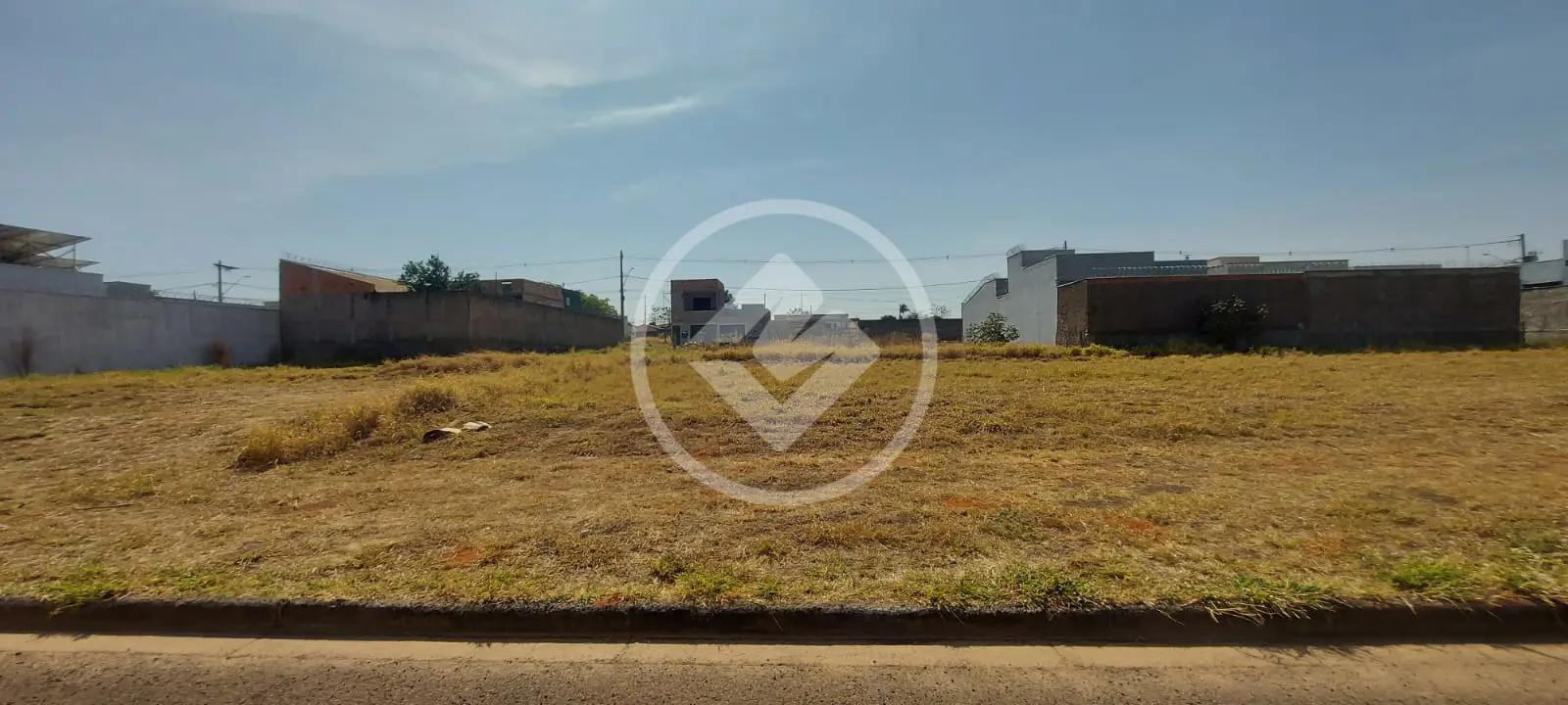 Imagem 1 - Terreno em Laranjeiras, Uberlândia - MG