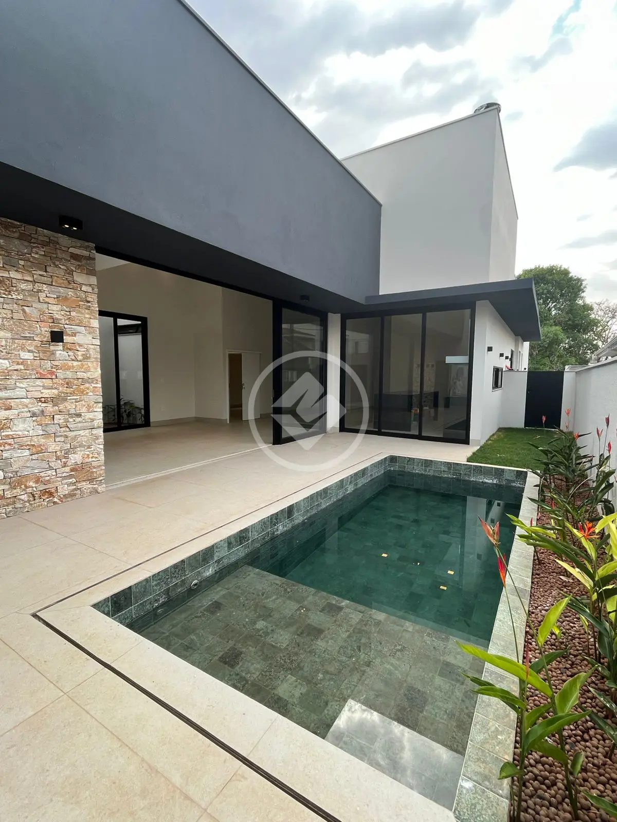 Imagem 2 - Casa Condomínio em GAVEA, Uberlândia - MG