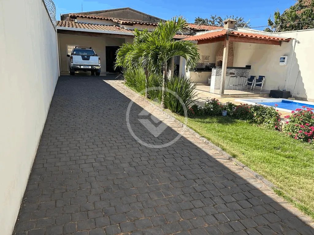 Imagem 2 - Casa em BRASIL, Uberlândia - MG