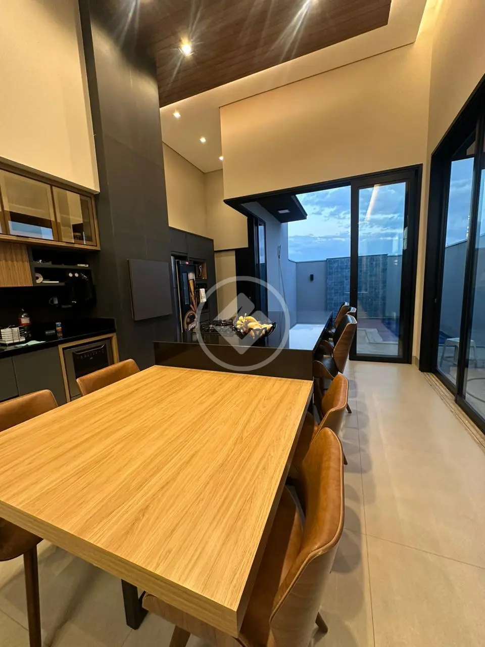 Casa Condomínio Jardim Espanha, Uberlândia - MG — foto 1