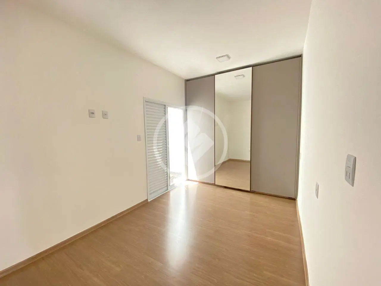 Casa Novo Mundo, Uberlândia - MG — foto 1