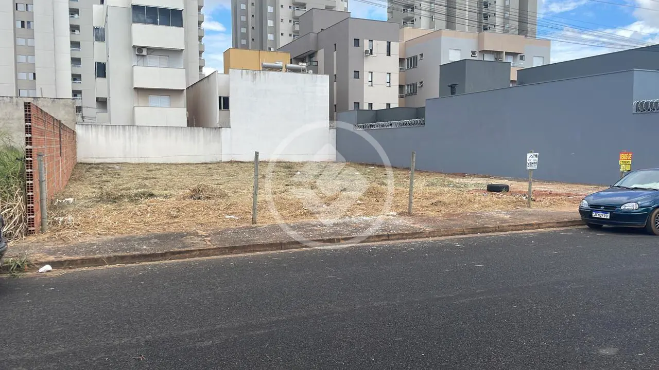 Imagem 1 - Terreno em Novo Mundo, Uberlândia - MG