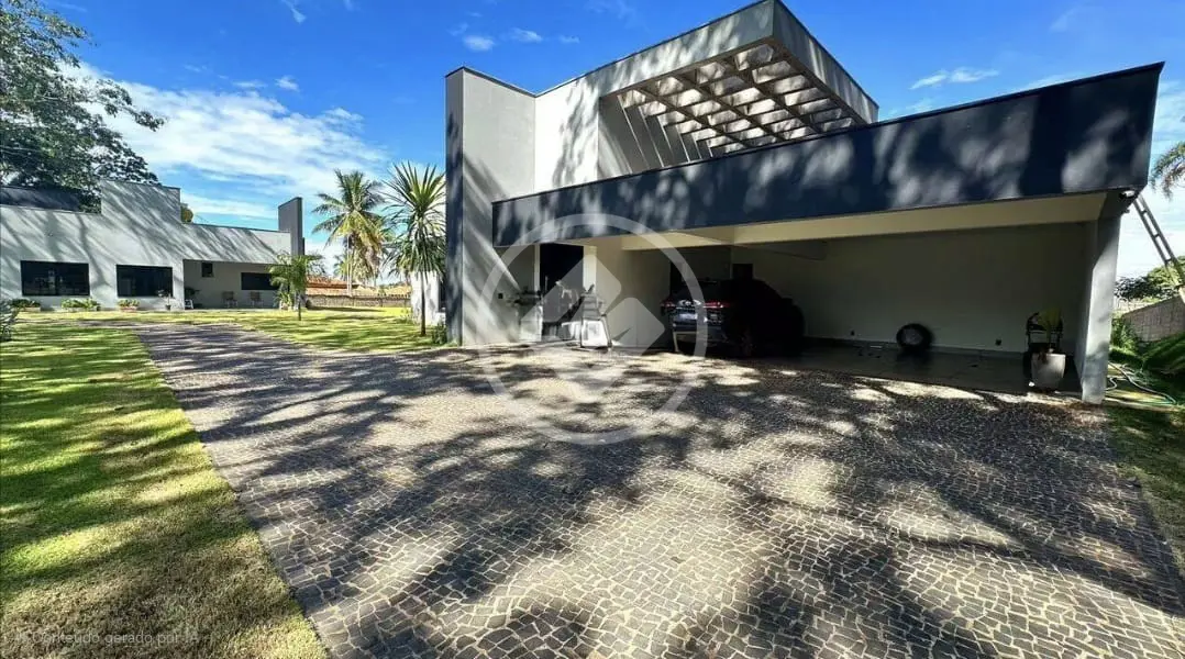 Casa Mansões Aeroporto, Uberlândia - MG — foto 1