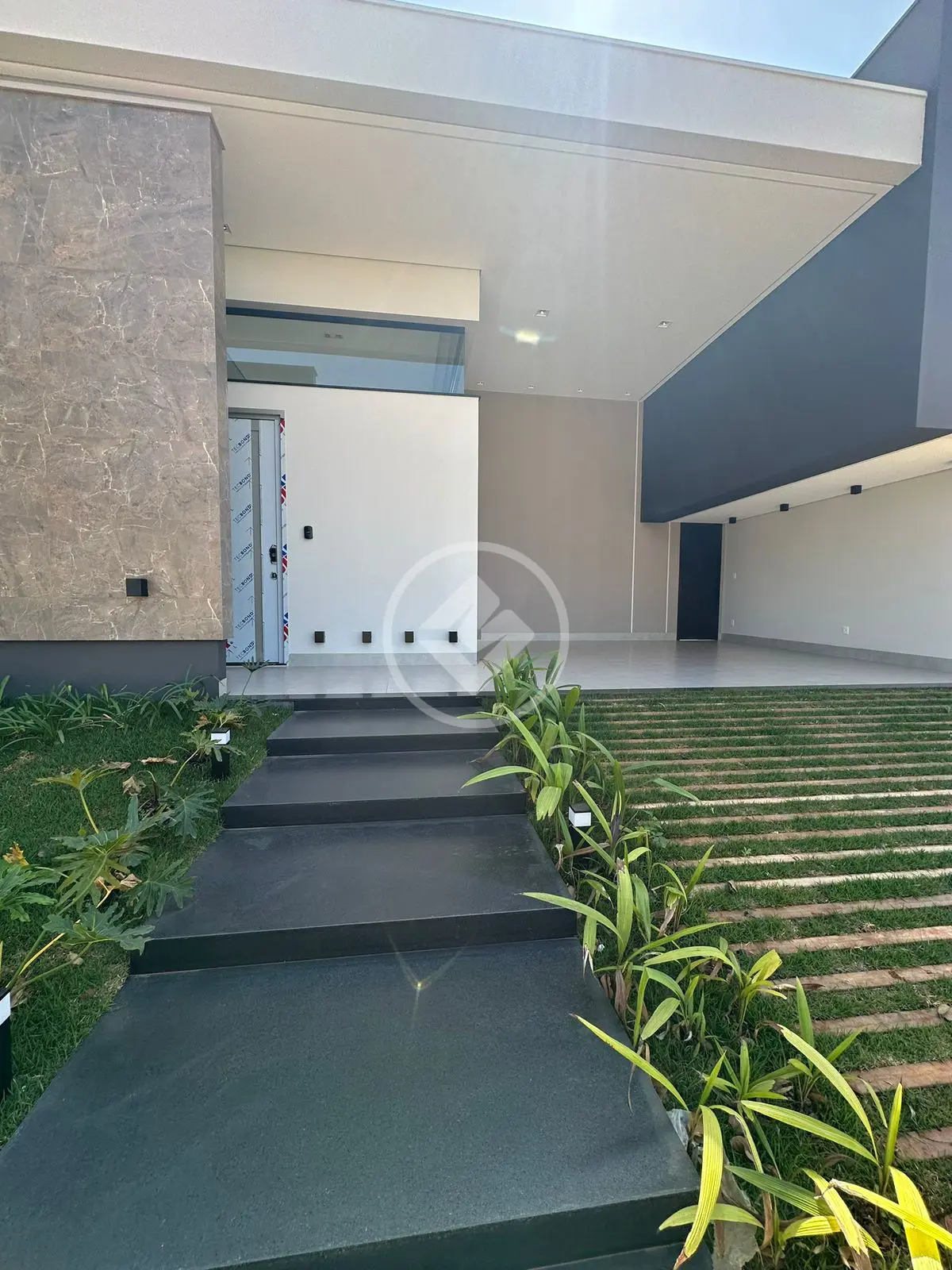 Casa Condomínio Jardim Espanha, Uberlândia - MG — foto 2