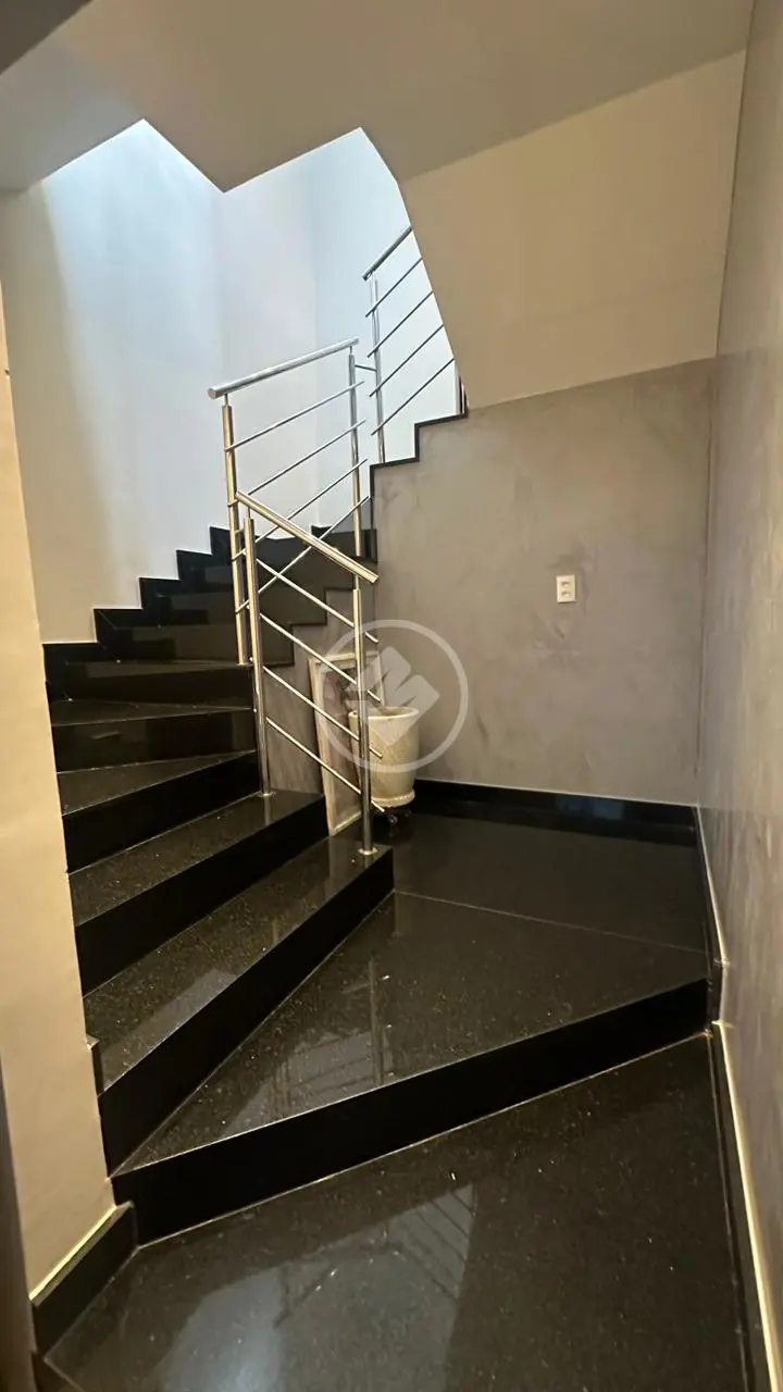 Imagem 4 - Sobrado em Jardim Inconfidência, Uberlândia - MG