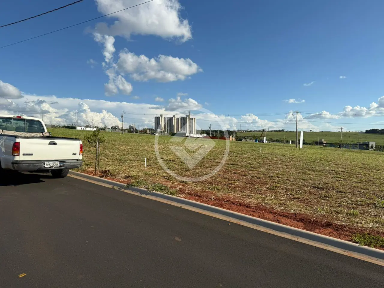 Terreno Condomínio Loteamento Portal do Vale II, Uberlândia - MG — foto 1