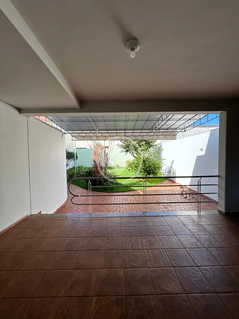 Imagem 4 - Sobrado em CENTRO, Araguari - MG