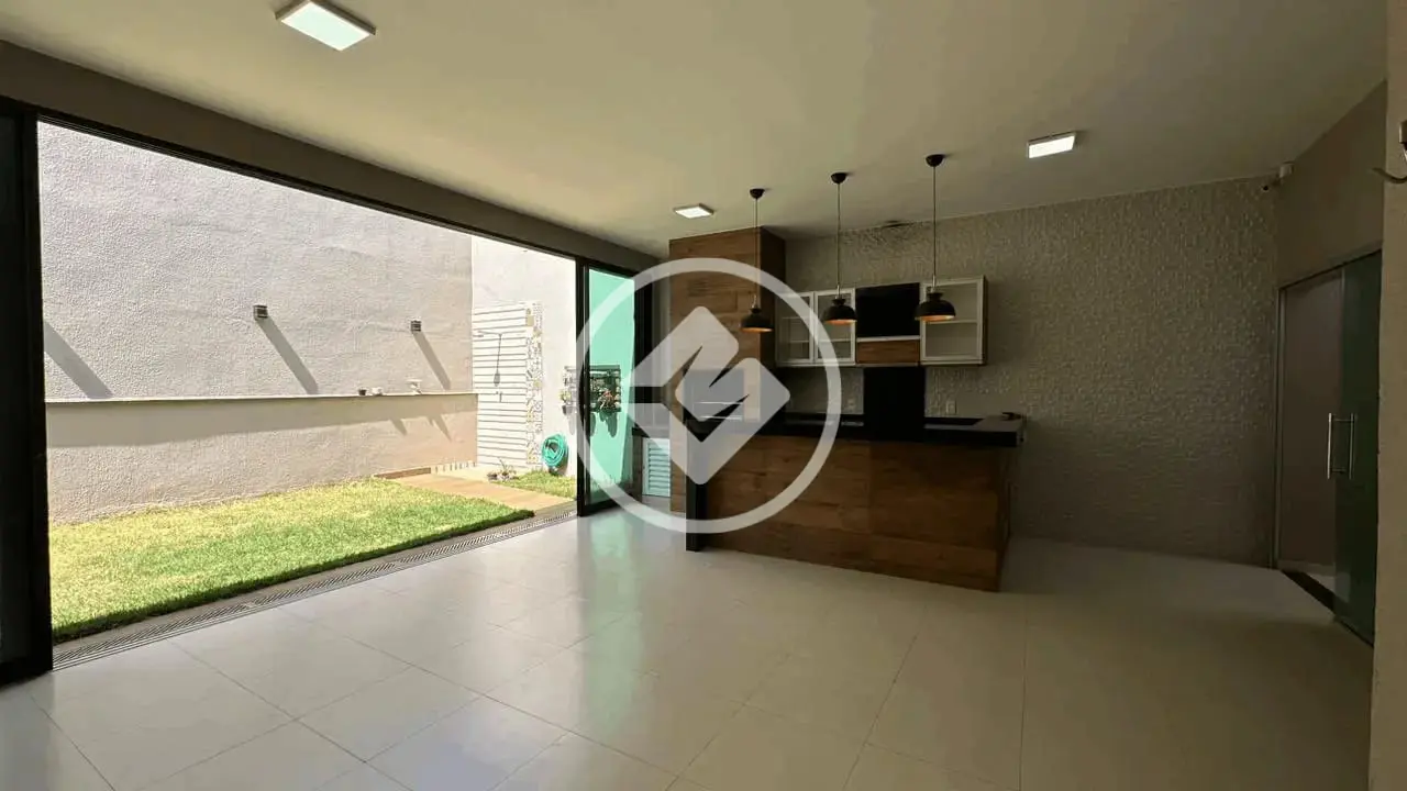 Casa Laranjeiras, Uberlândia - MG — foto 1
