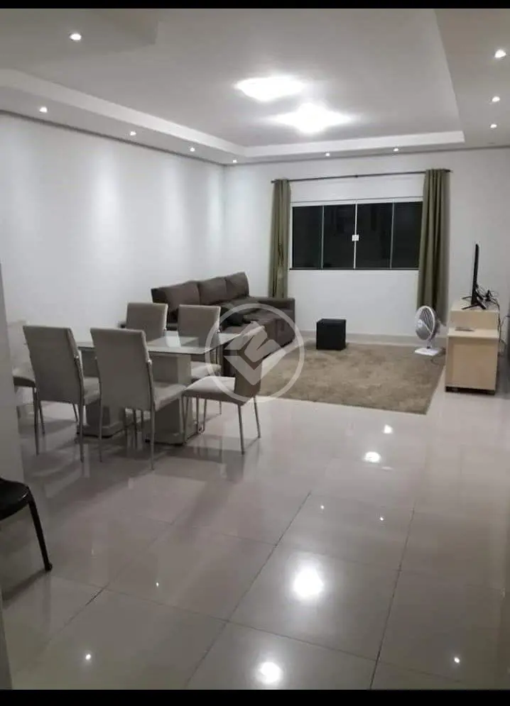 Casa Jardim Patrícia, Uberlândia - MG — foto 1