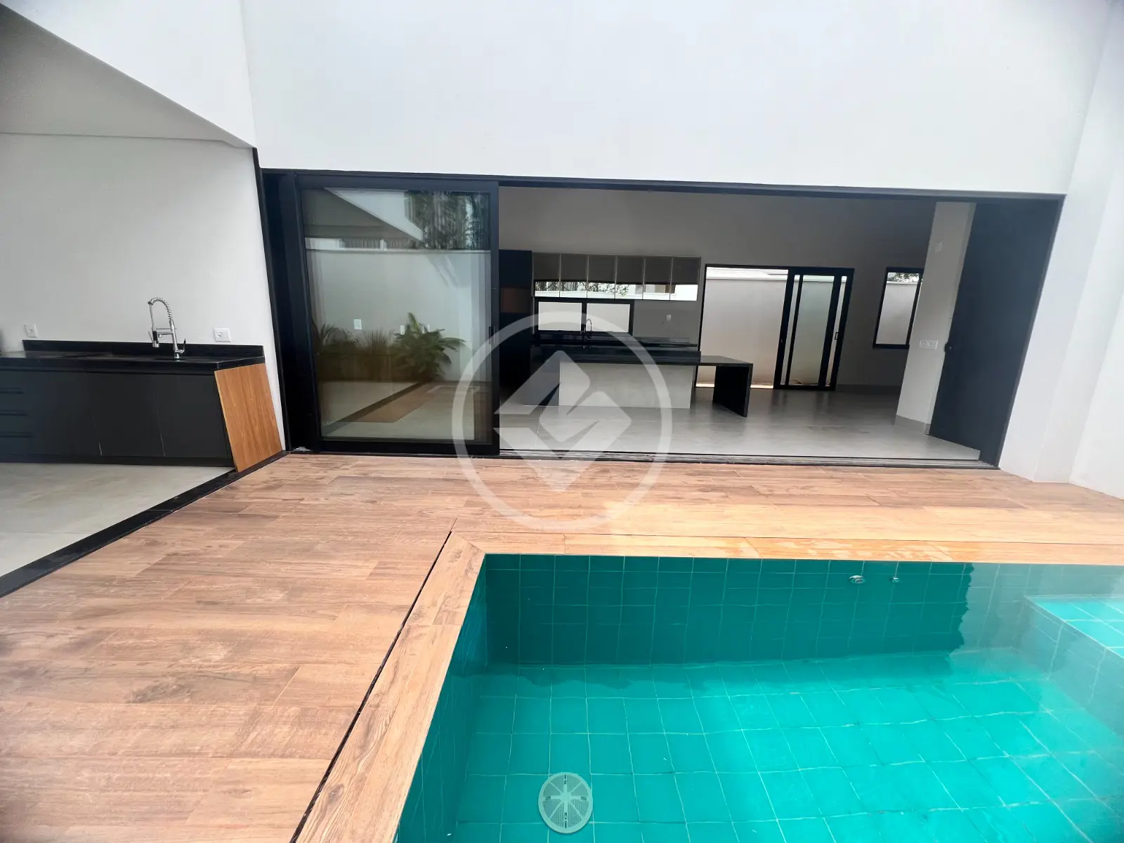 Casa Condomínio Laranjeiras, Uberlândia - MG — foto 1