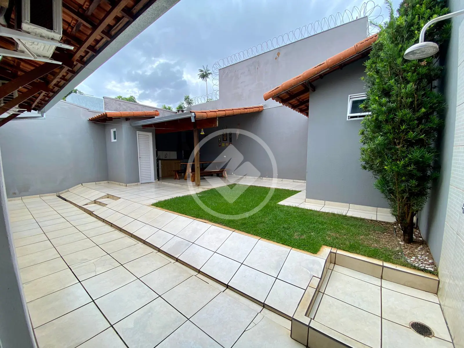 Casa JARDIM HOLANDA, Uberlândia - MG — foto 2