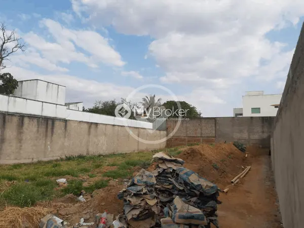 Imagem 1 - Terreno em Jardim Karaíba, Uberlândia - MG