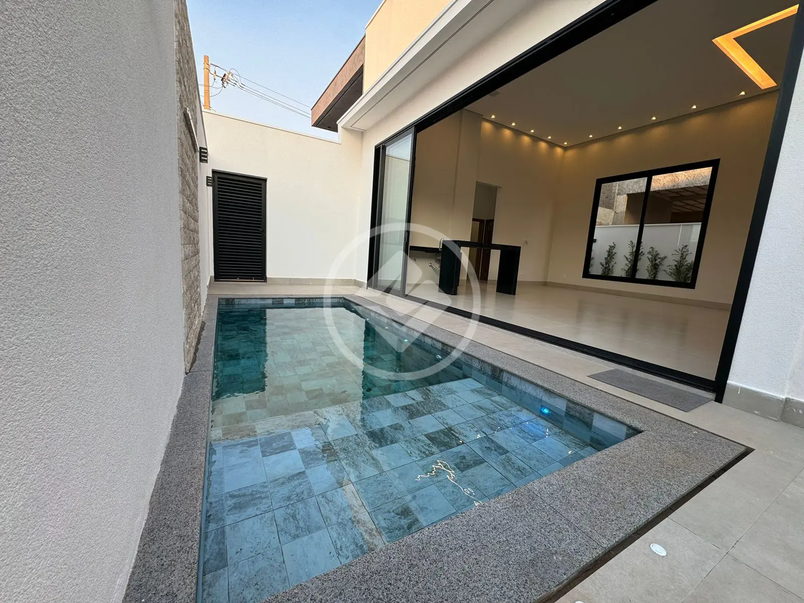 Imagem 1 - Casa Condomínio em Jardim Espanha, Uberlândia - MG
