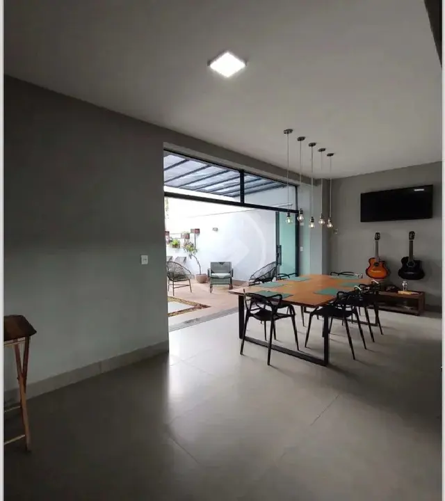 Imagem 5 - Casa em CIDADE JARDIM, Uberlândia - MG