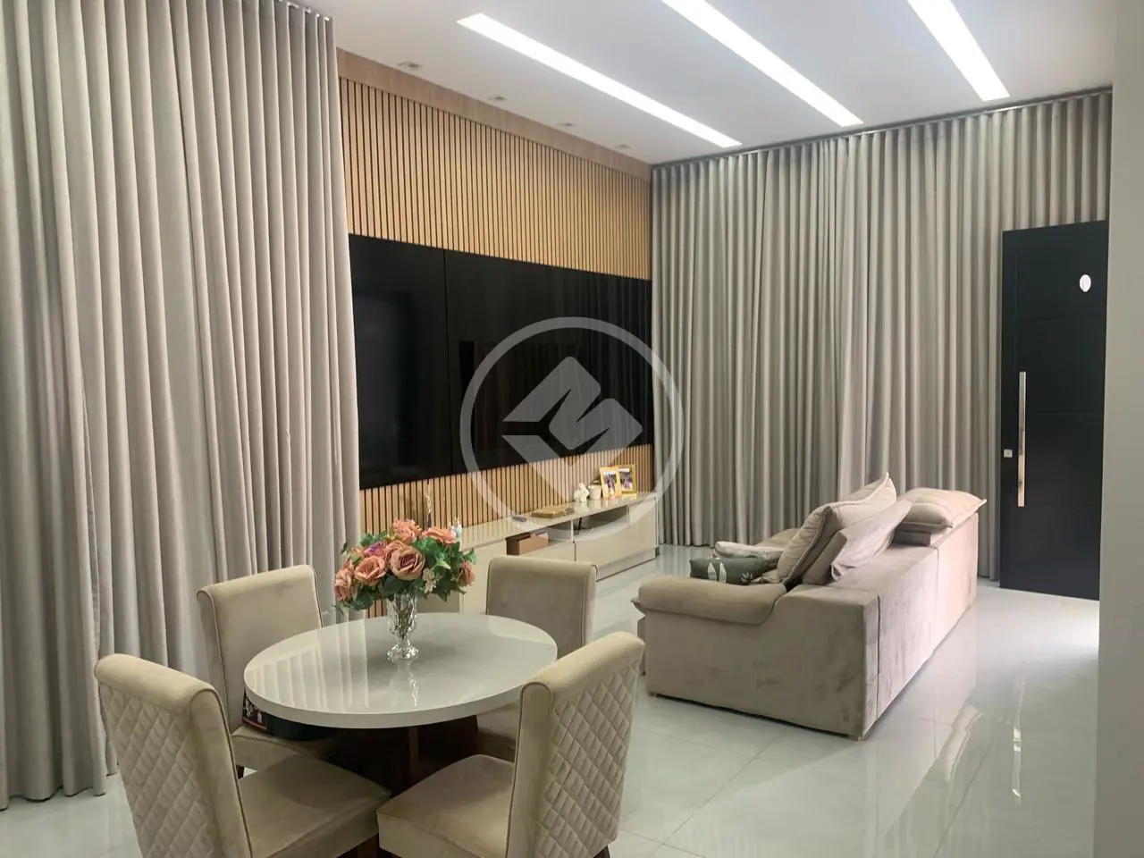 Casa Novo Mundo, Uberlândia - MG — foto 1