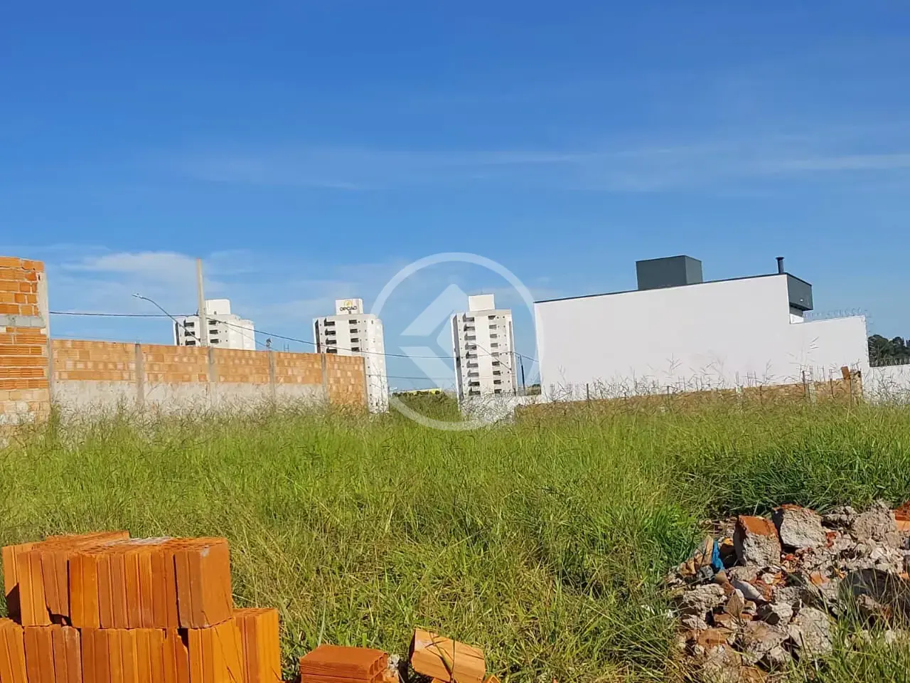 Imagem 2 - Terreno em Loteamento Portal do Vale II, Uberlândia - MG