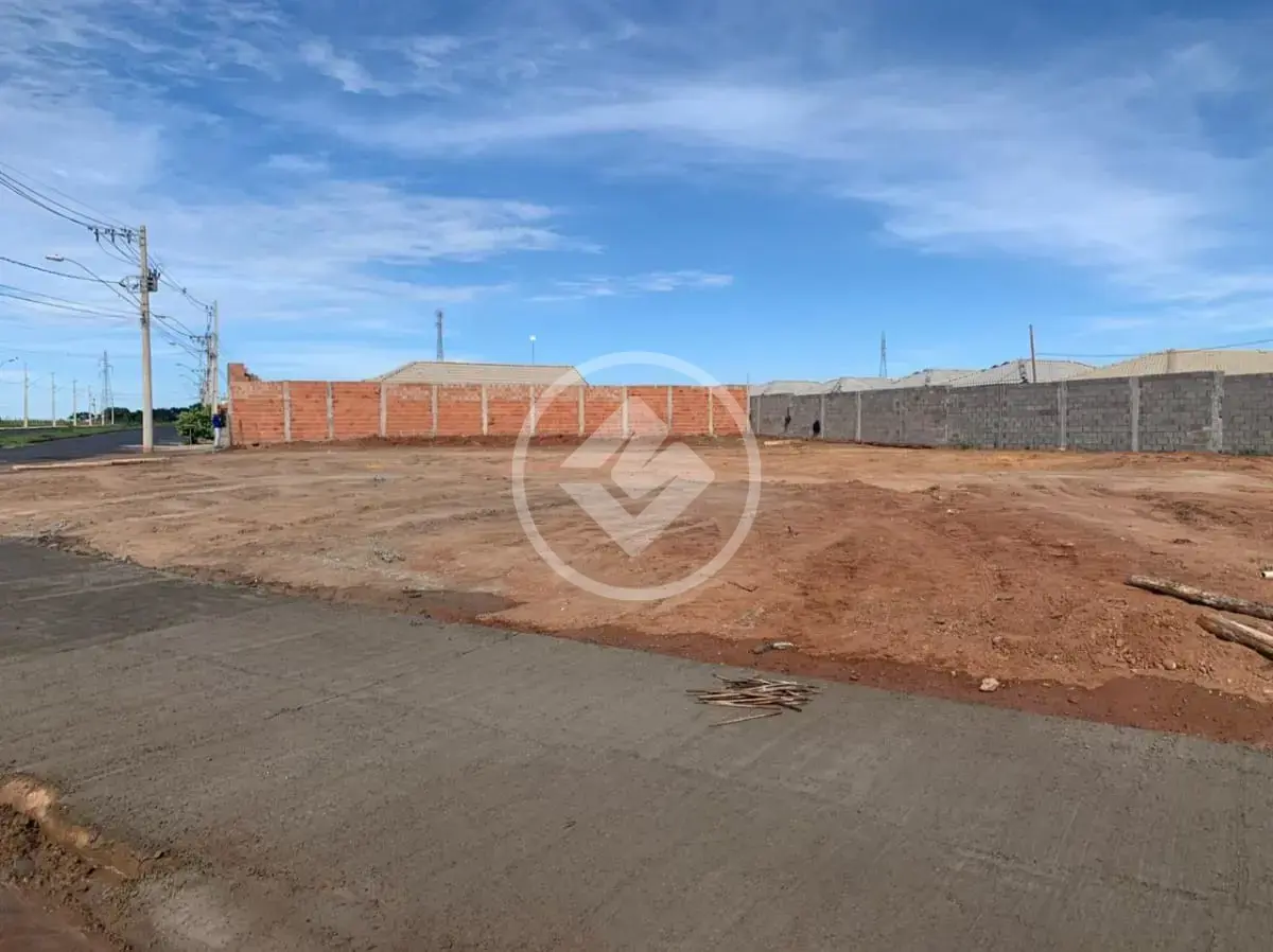 Imagem 1 - Terreno Comercial em Loteamento Residencial Pequis, Uberlândia - MG