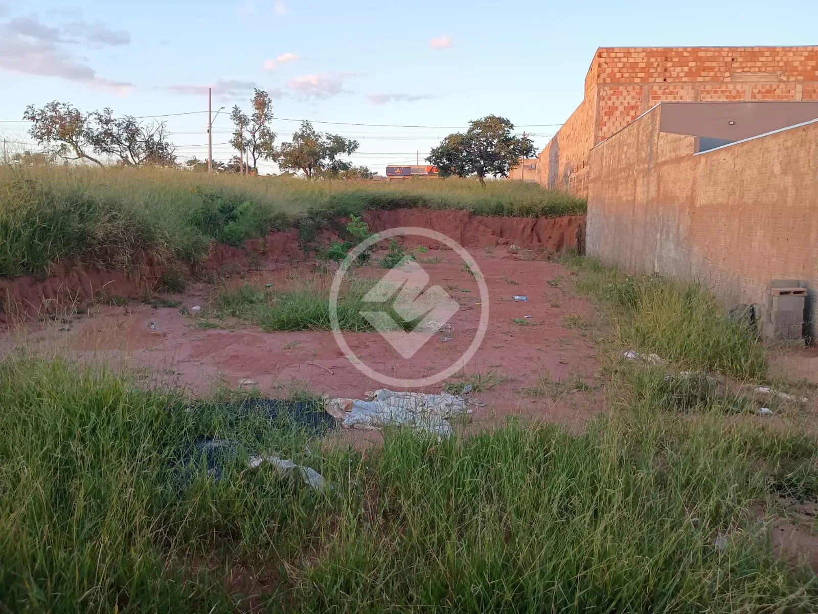 Imagem 1 - Terreno em Loteamento Luizote IV, Uberlândia - MG