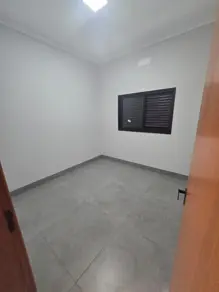 Imagem 4 - Casa em JARDIM HOLANDA, Uberlândia - MG