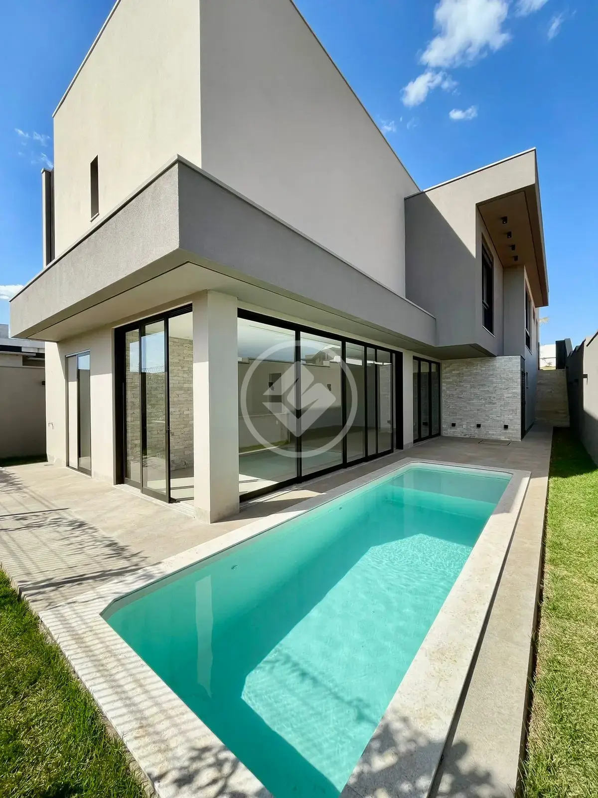 Imagem 1 - Sobrado Em Condomínio em Gávea, Uberlândia - MG