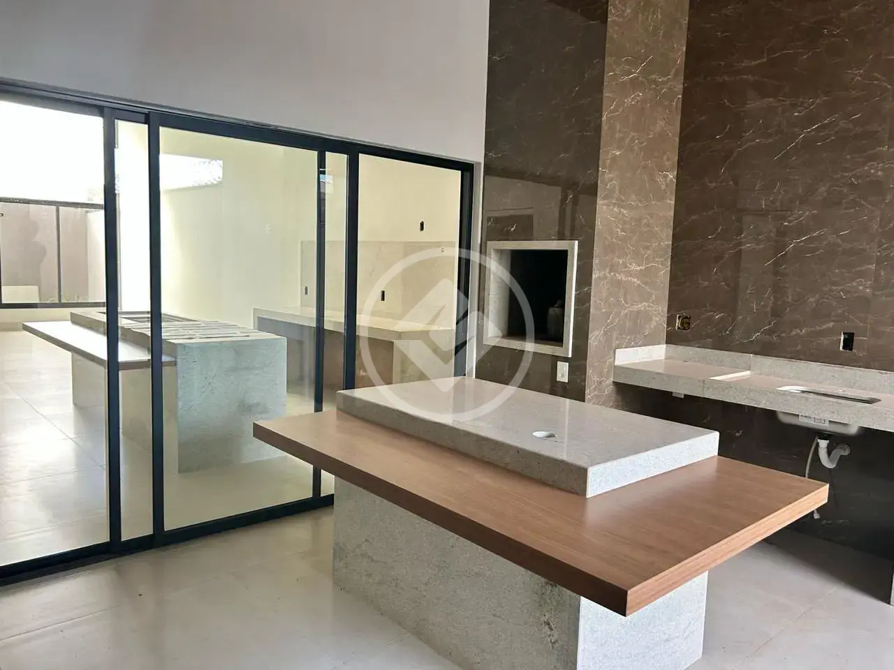 Imagem 1 - Casa em Novo Mundo, Uberlândia - MG