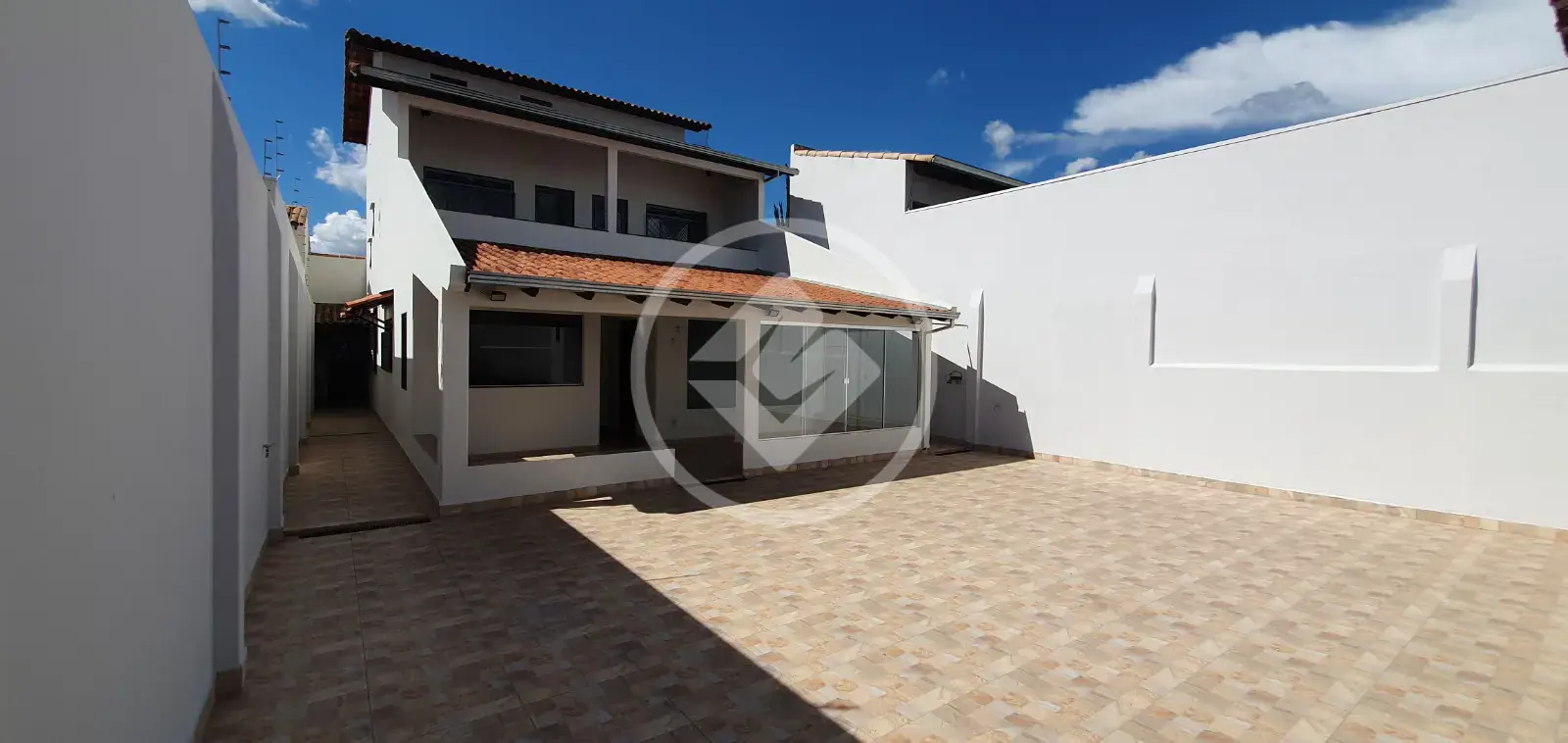 Imagem 1 - Sobrado em Cidade Jardim, Uberlândia - MG