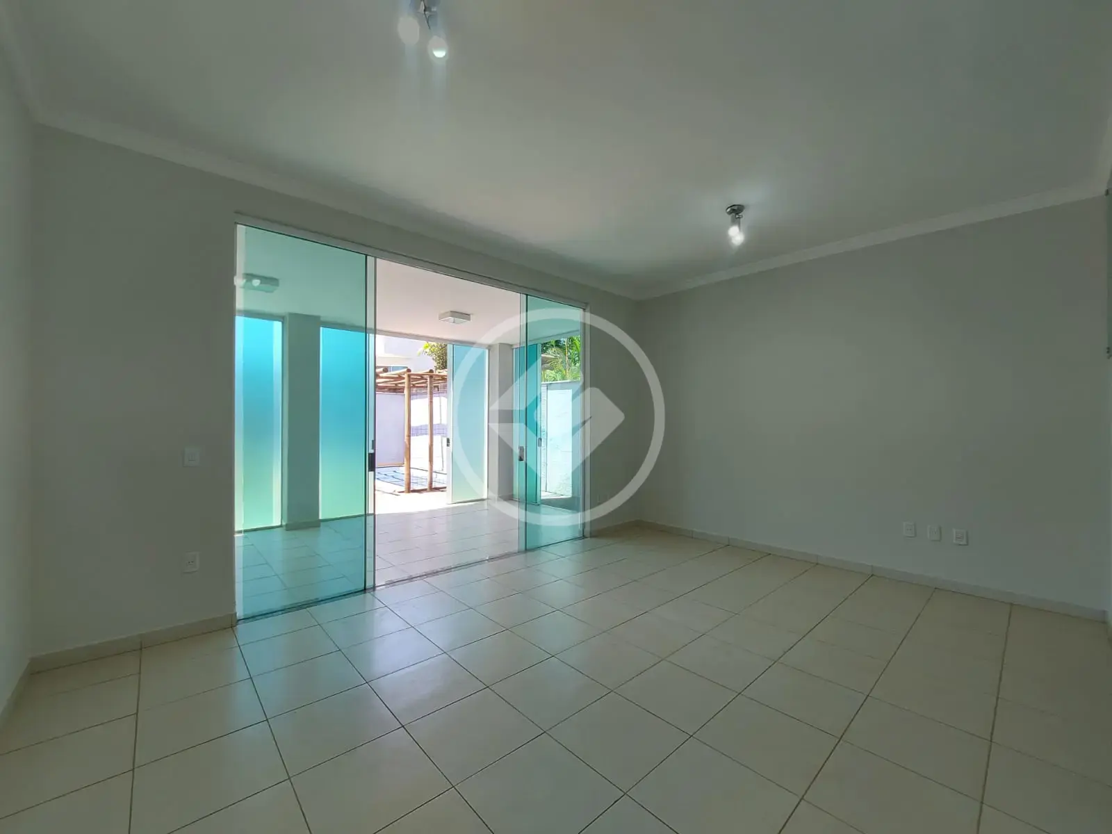 Imagem 4 - Sobrado Em Condomínio em Jardim Inconfidência, Uberlândia - MG