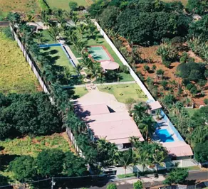Casa Mansões Aeroporto, Uberlândia - MG — foto 1