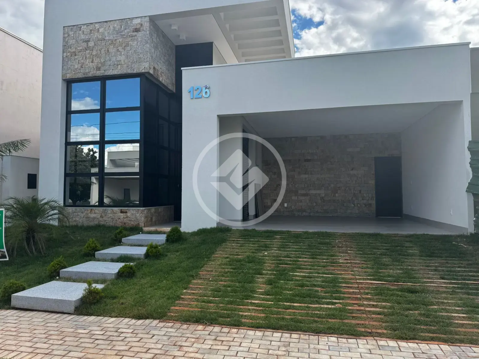 Imagem 1 - Casa Condomínio em Jardim Espanha, Uberlândia - MG