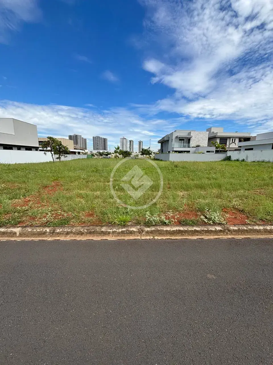 Imagem 1 - Terreno Condomínio em Jardim Sul, Uberlândia - MG