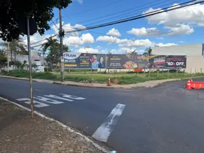 Imagem 2 - Terreno Comercial em Jardim Karaíba, Uberlândia - MG