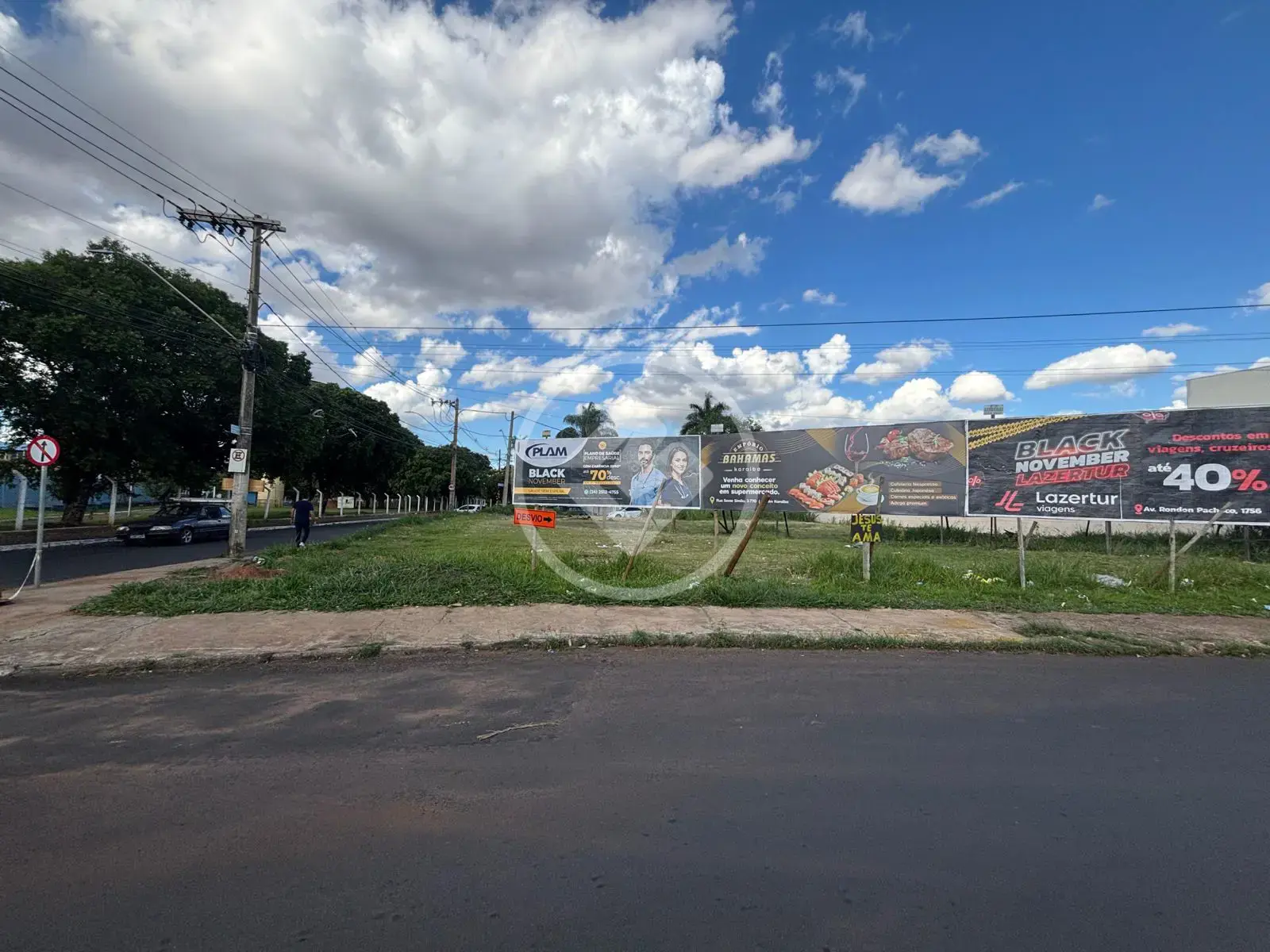 Imagem 1 - Terreno Comercial em Jardim Karaíba, Uberlândia - MG