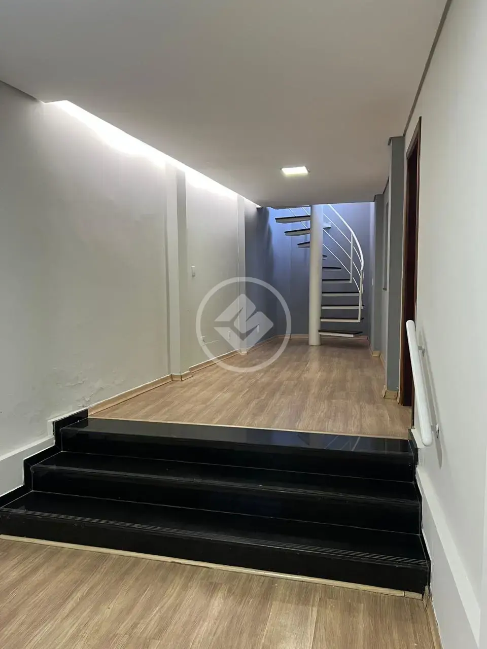 Imagem 1 - Casa Comercial em FUNDINHO, Uberlândia - MG