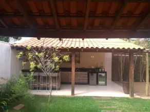 Casa Laranjeiras, Uberlândia - MG — foto 1