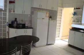 Imagem 3 - Sobrado em Nossa Senhora Aparecida, Uberlândia - MG