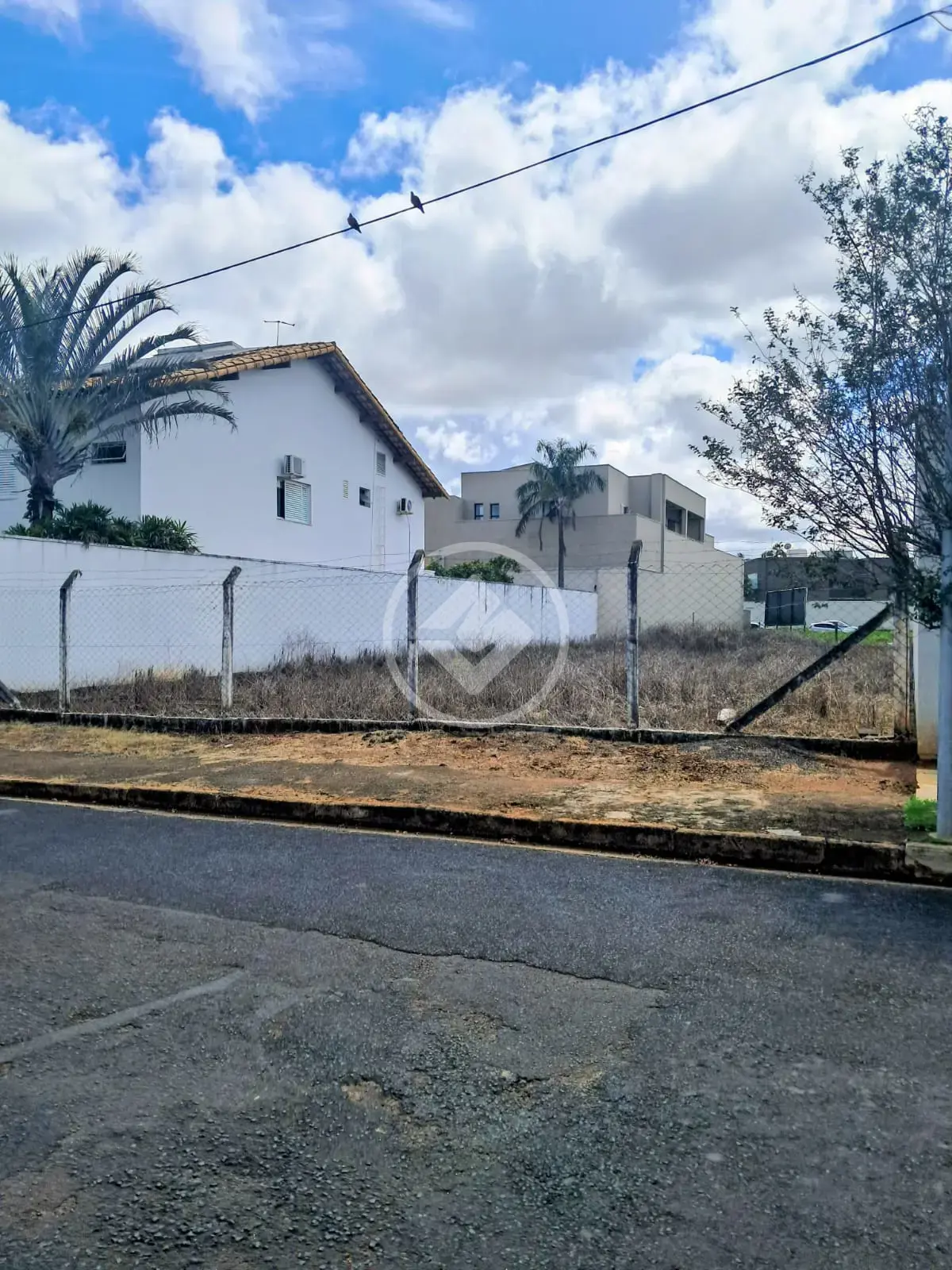 Imagem 1 - Terreno em Jardim Karaíba, Uberlândia - MG