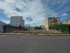 Terreno Santa Mônica, Uberlândia - MG — foto 1