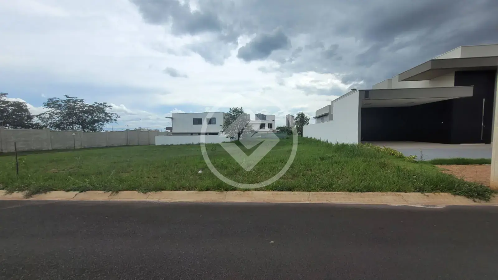 Imagem 1 - Terreno Condomínio em Jardim Sul, Uberlândia - MG