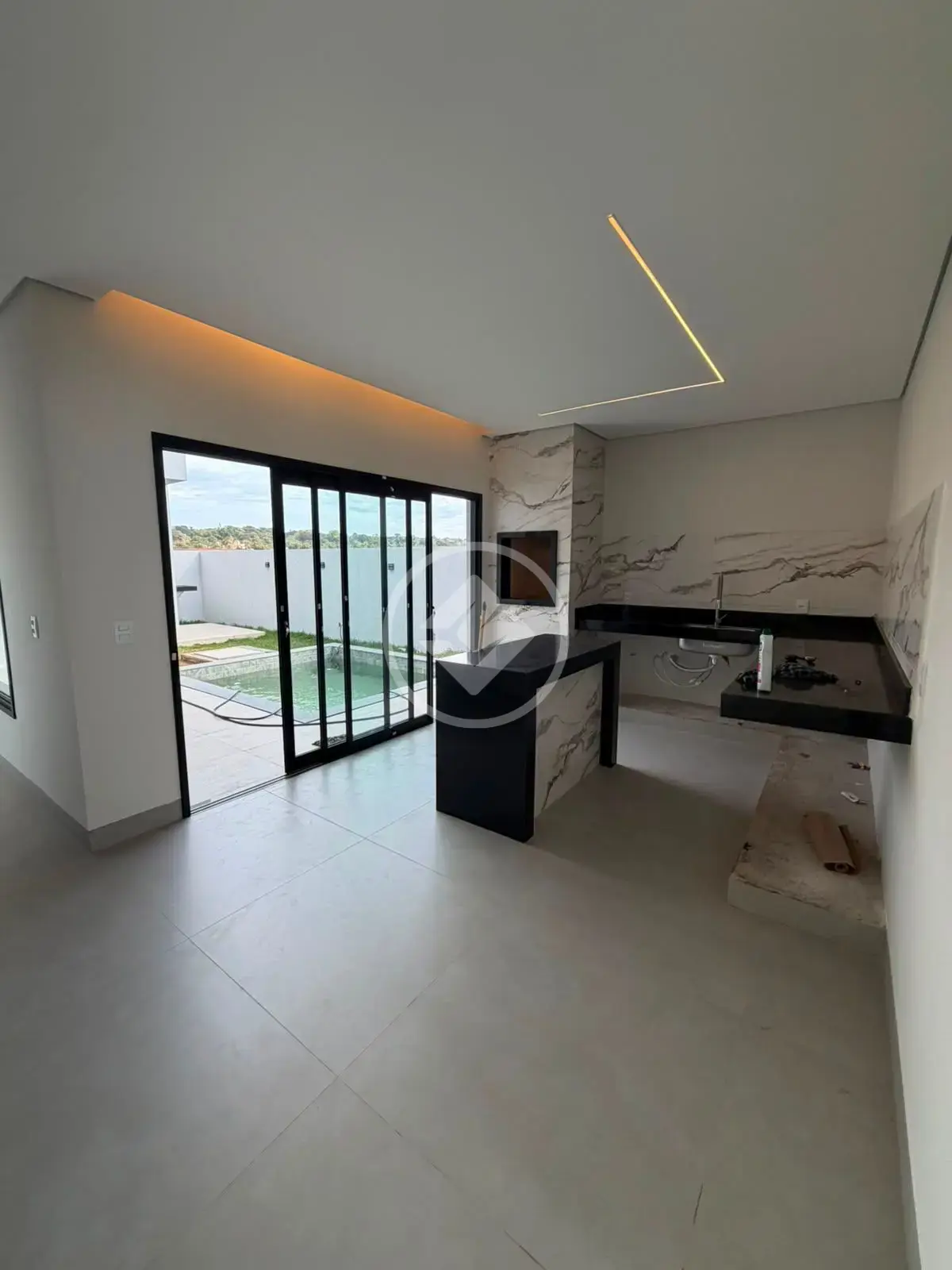 Image 2 - Casa Condomínio em Portal do Vale, Uberlândia - MG