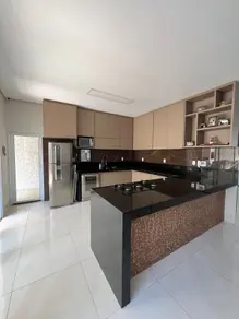Imagem 2 - Sobrado em Laranjeiras, Uberlândia - MG