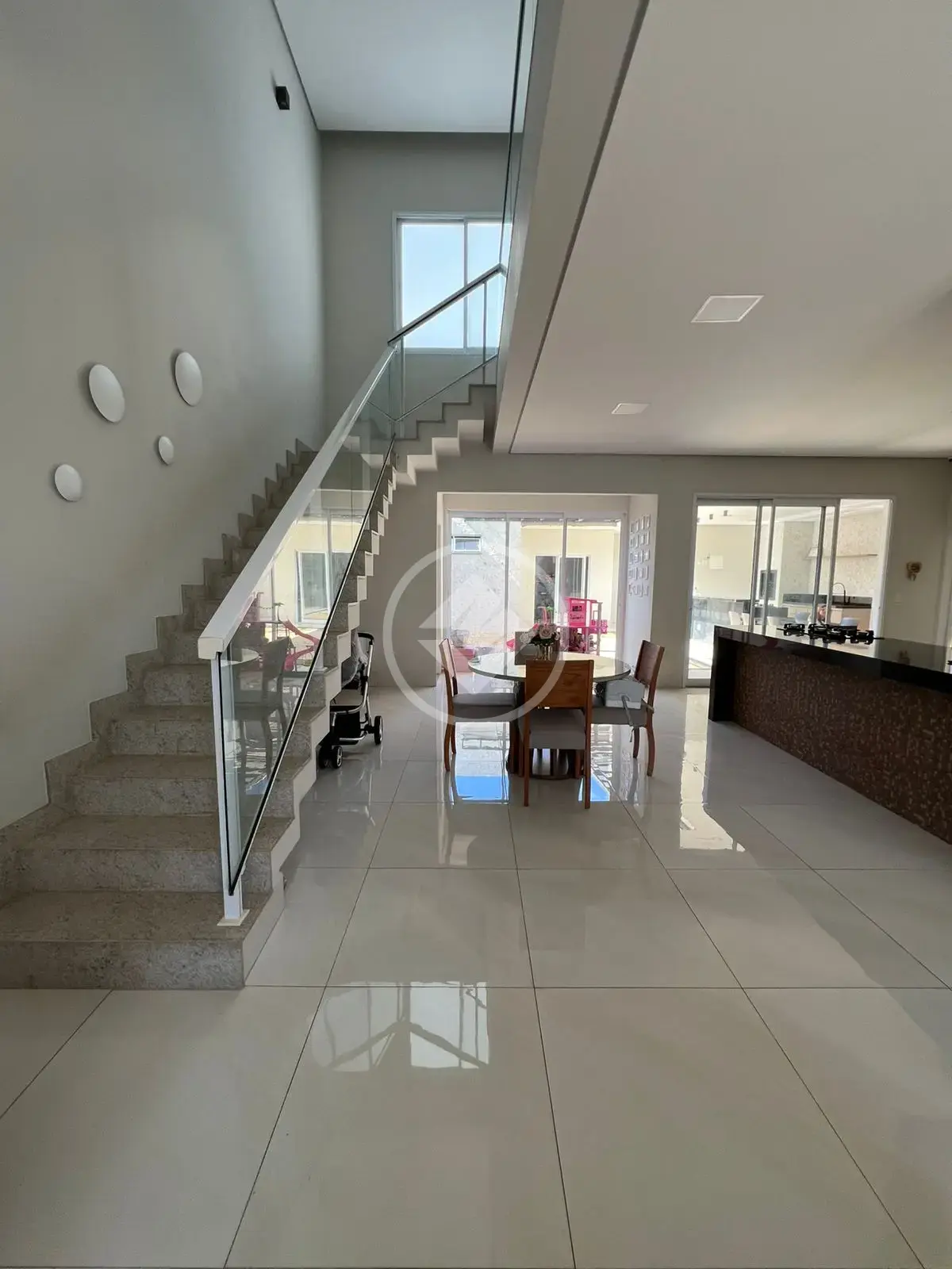Imagem 1 - Sobrado em Laranjeiras, Uberlândia - MG