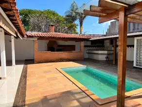 Sobrado Jardim Karaíba, Uberlândia - MG — foto 2