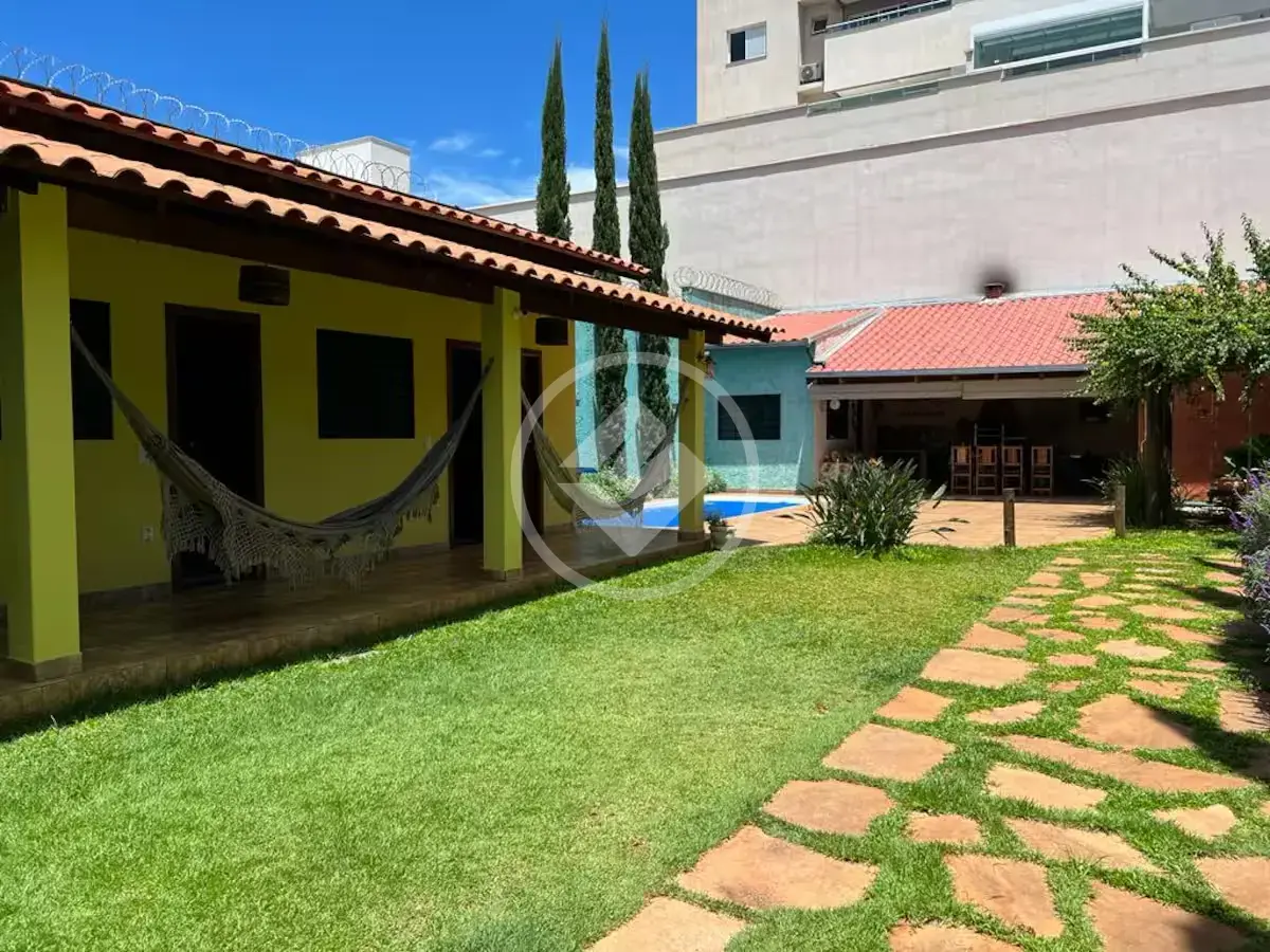 Imagem 1 - Casa em Novo Mundo, Uberlândia - MG