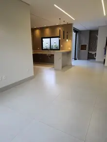 Sobrado Grand Ville, Uberlândia - MG — foto 1
