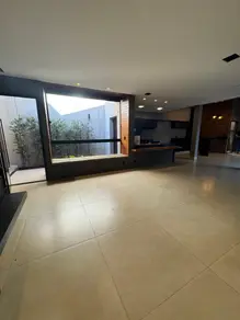 Imagem 2 - Casa em BRASIL, Uberlândia - MG