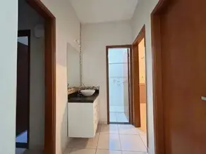 Imagem 2 - Casa em JARDIM HOLANDA, Uberlândia - MG