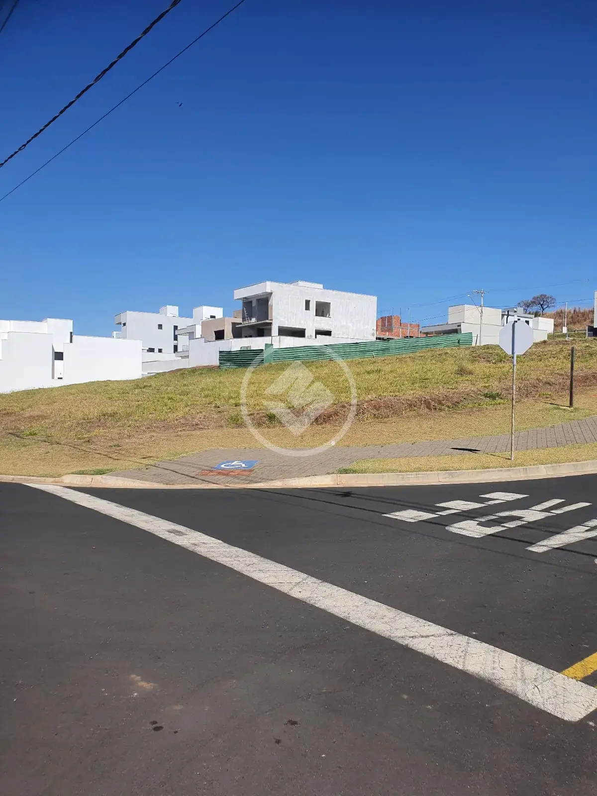 Imagem 1 - Terreno Condomínio em GRANJA MARILEUSA, Uberlândia - MG