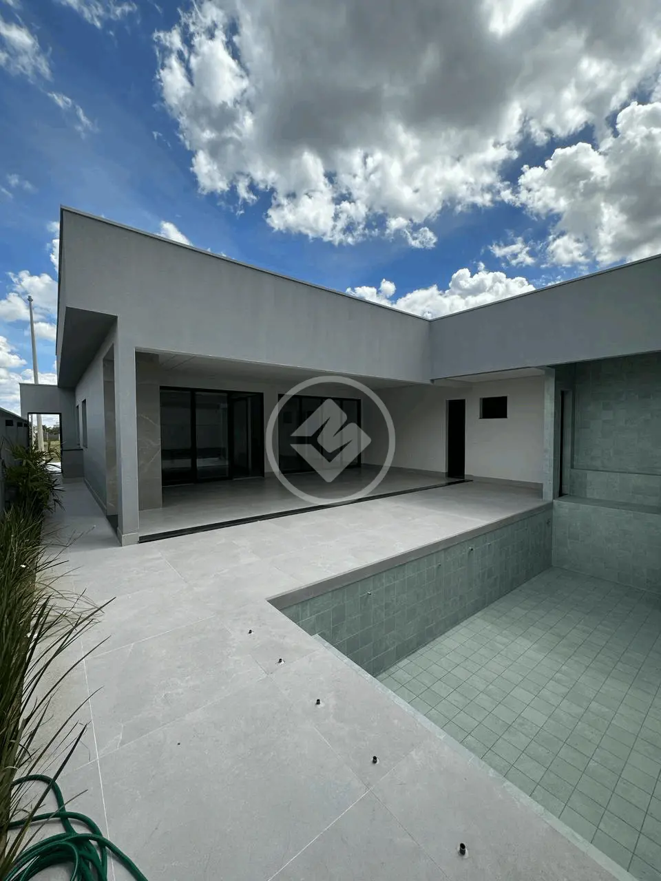 Casa Condomínio Jardim Botânico, Uberlândia - MG — foto 1