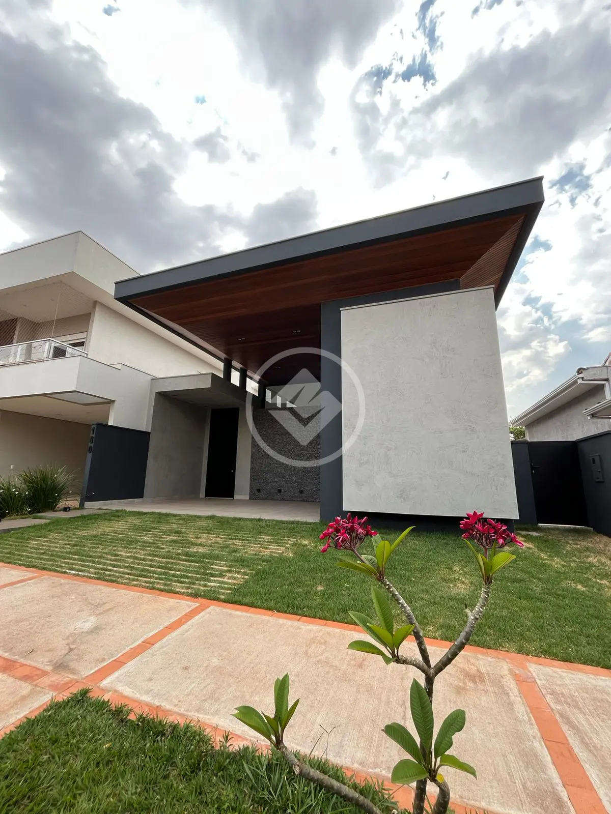 Casa Condomínio GAVEA, Uberlândia - MG — foto 1