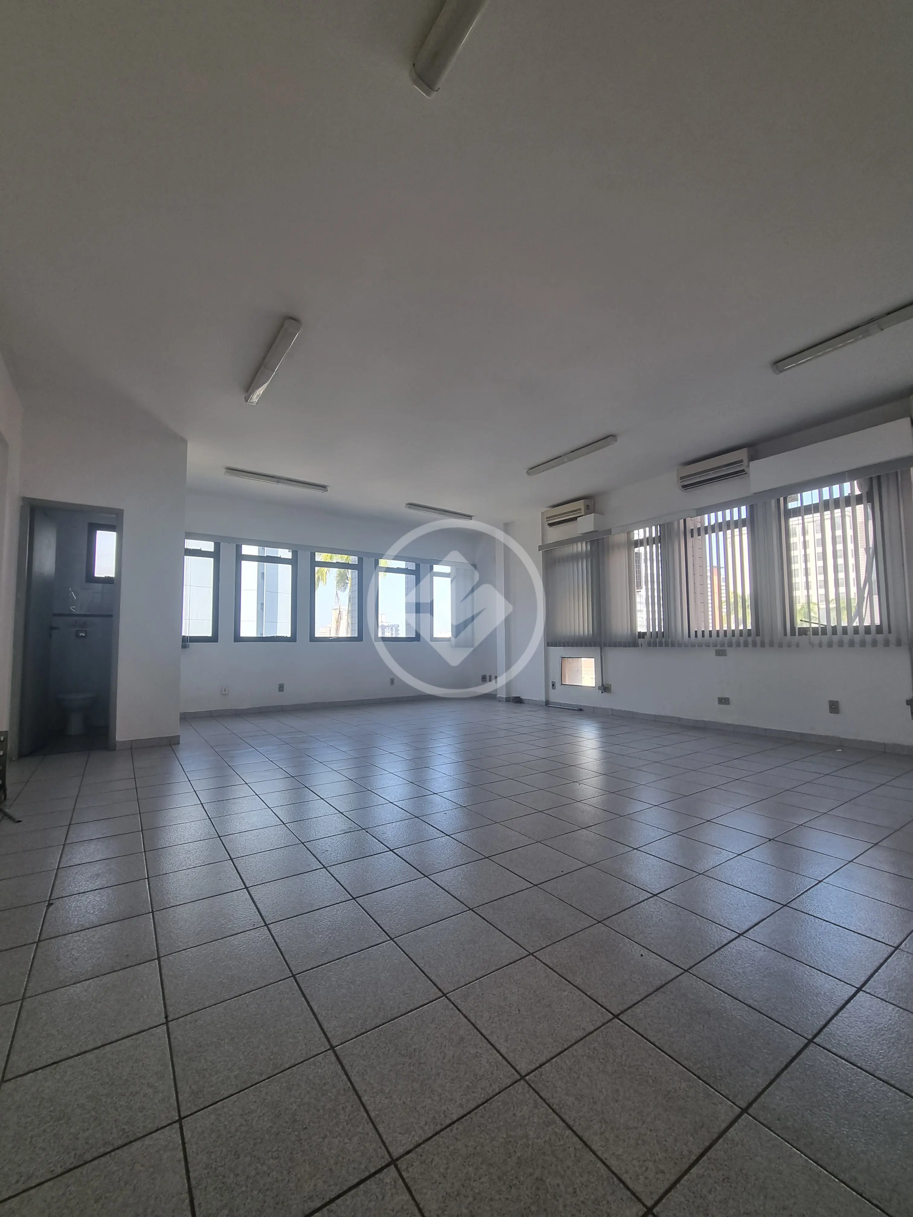 Imagem 1 - Sala Comercial em Gonzaga, Santos - SP